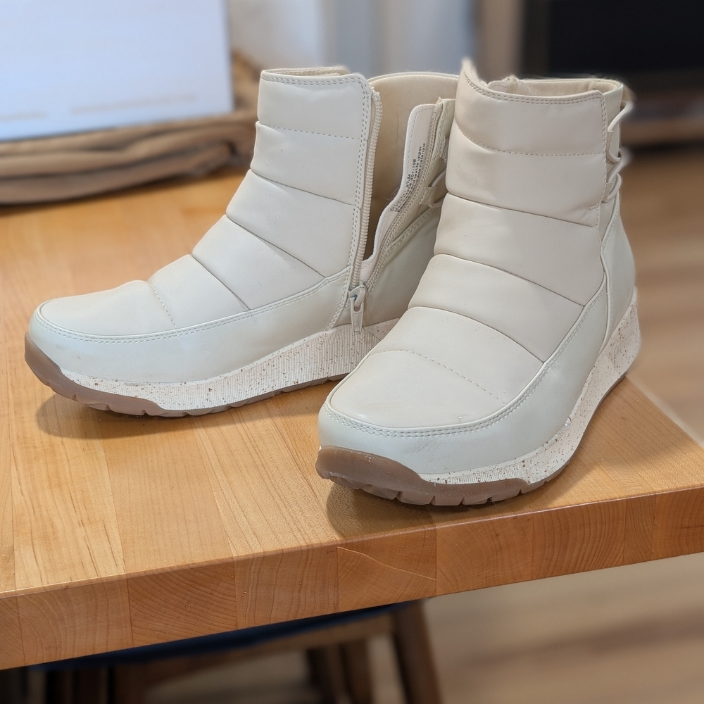Women's Cream Ankle Boots